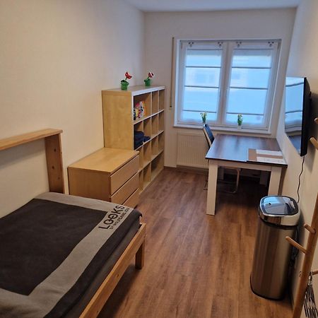 Einzelzimmer In Ruhiger Lage --- Check-In Mit Schluesselkasten Meppen Luaran gambar