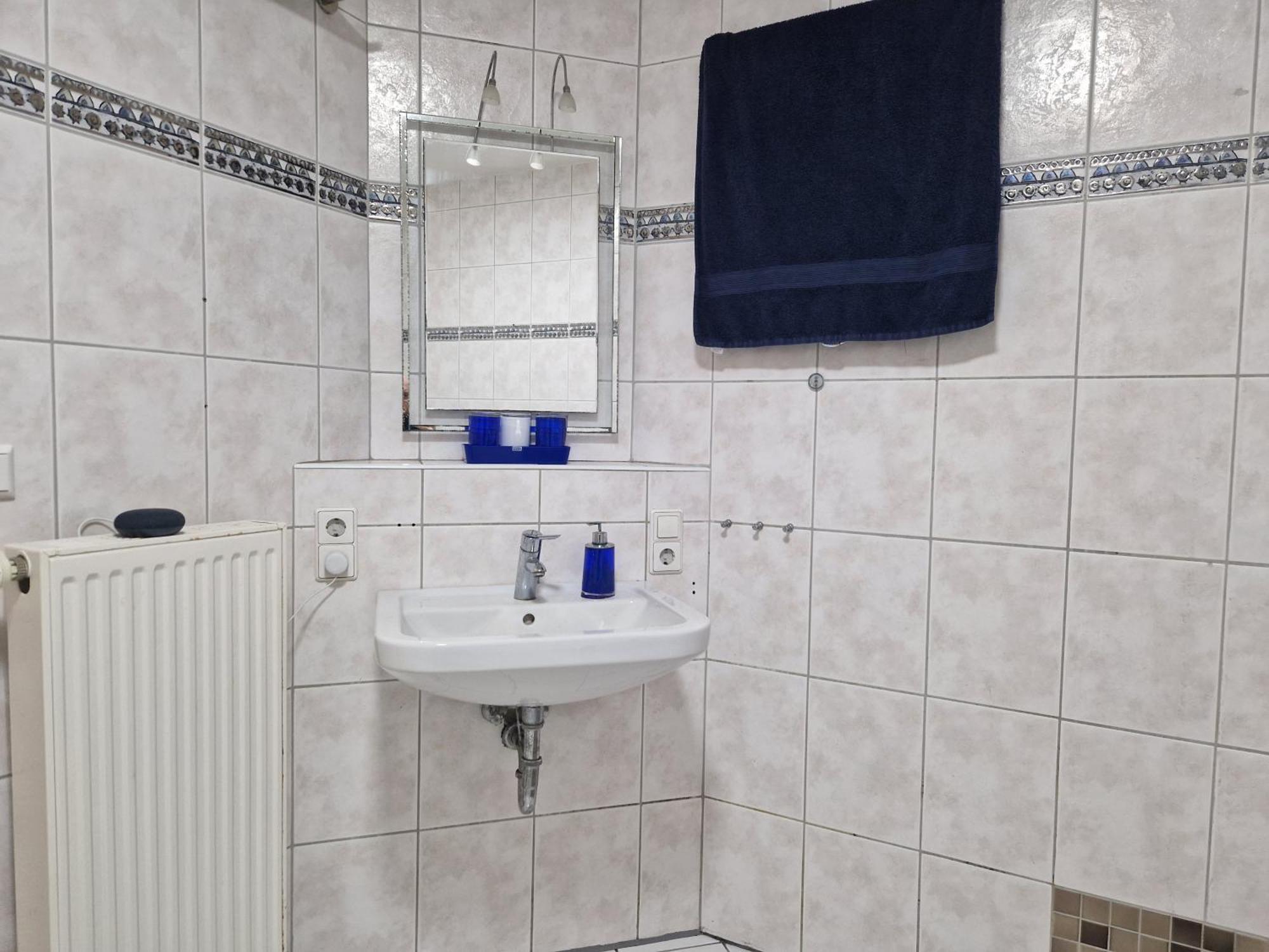 Einzelzimmer In Ruhiger Lage --- Check-In Mit Schluesselkasten Meppen Luaran gambar