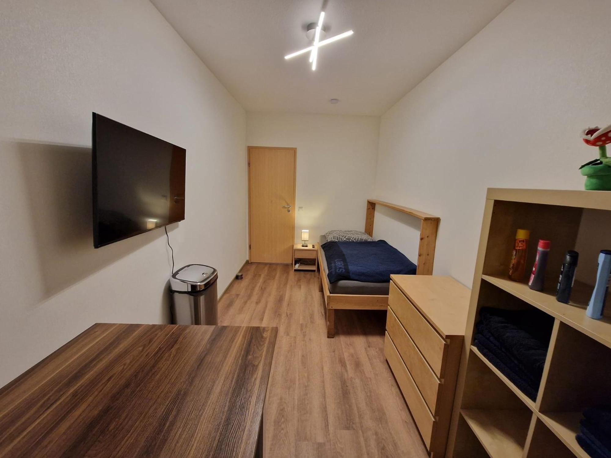 Einzelzimmer In Ruhiger Lage --- Check-In Mit Schluesselkasten Meppen Luaran gambar