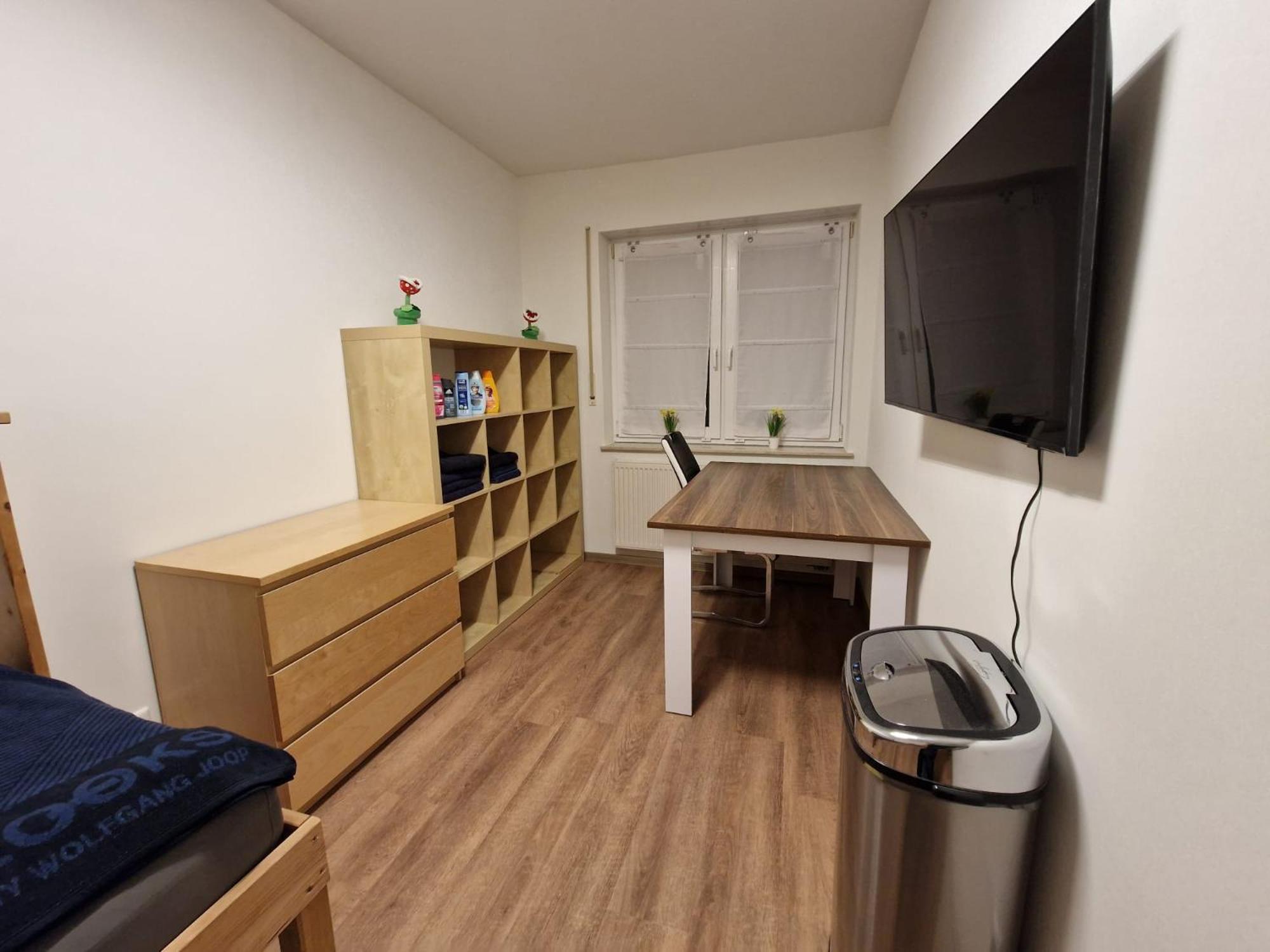Einzelzimmer In Ruhiger Lage --- Check-In Mit Schluesselkasten Meppen Luaran gambar